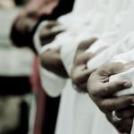 ҚИЁМДА ҚЎЛЛАР ҚАЕРДА ТУРАДИ?