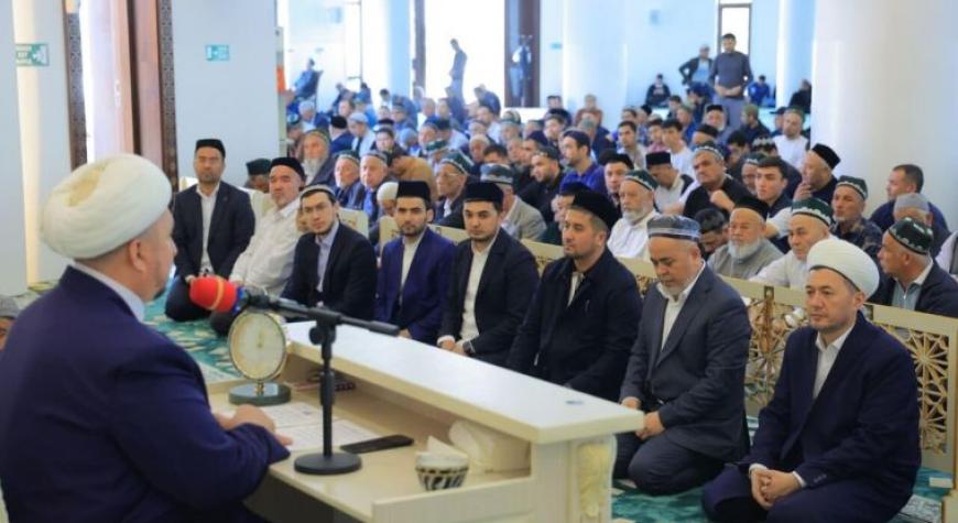 Наманганда имом-хатиблар ва талаба ёшлар билан учрашувлар ўтказилди