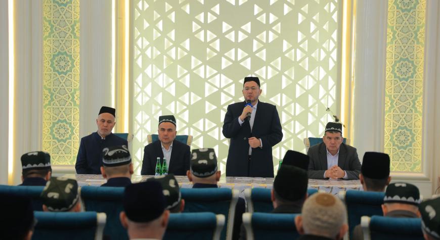 Наманган туманидаги “Сайид Жалолиддин“ жоме масжидида йиғилиш ўтказилди.