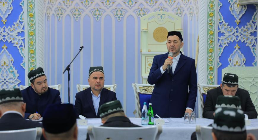 НАМАНГАН ВИЛОЯТИ ЧУСТ ТУМАНИДАГИ ИМОМЛАР БИЛАН УЧРАШУВ