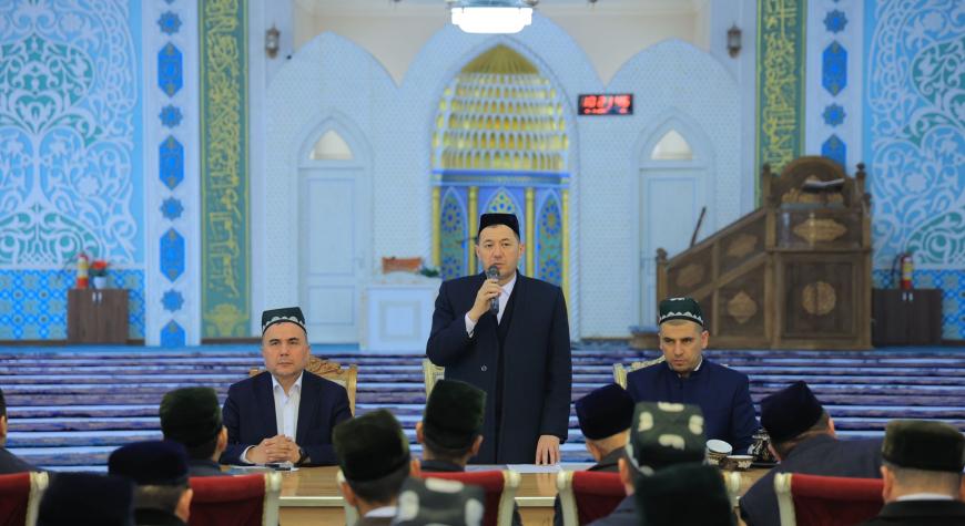 НАМАНГАН ВИЛОЯТИ УЧҚЎРҒОН ТУМАНИДАГИ ИМОМЛАР БИЛАН УЧРАШУВ