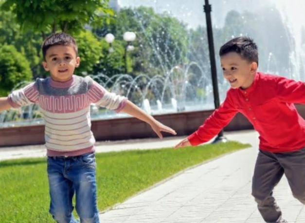 ФАРЗАНДЛАРИМИЗ КЕЛАЖАГИНИ ТАЪМИНЛАШ БУРЧИМИЗ